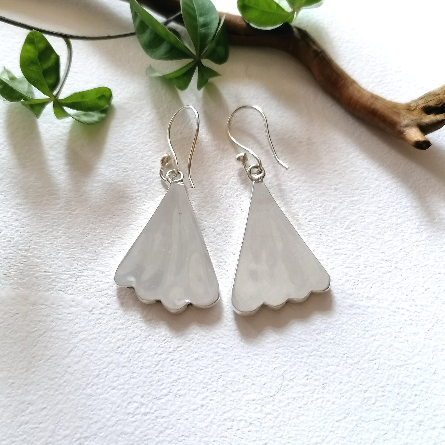 Art Nouveau Fan Earrings - Mother of Pearl