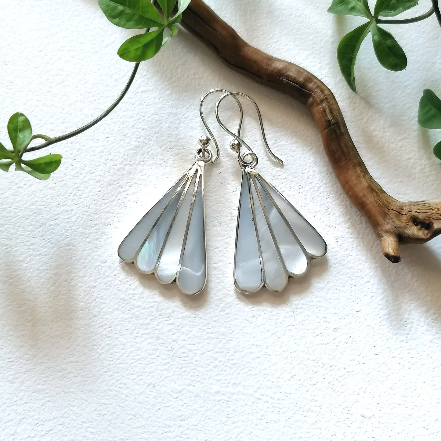 Art Nouveau Fan Earrings - Mother of Pearl