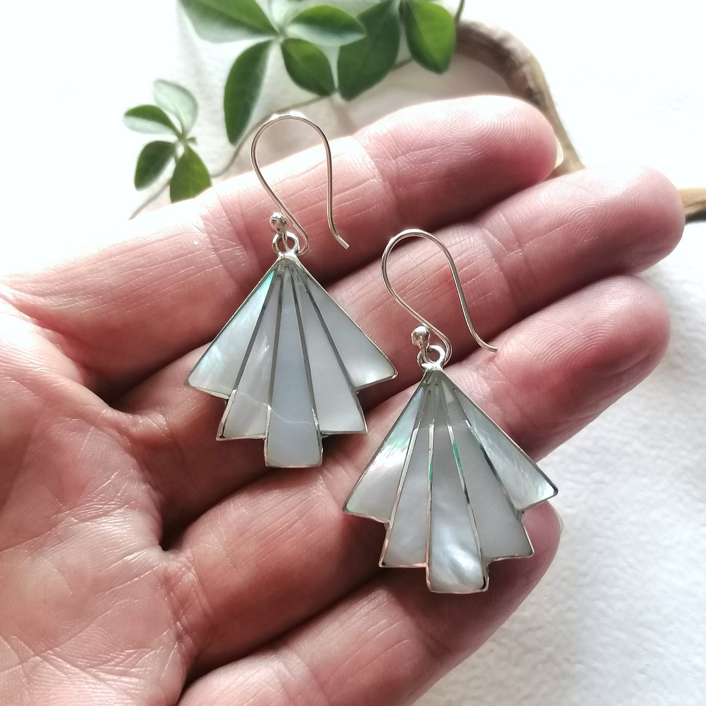 Art Deco Fan Earrings - Mother of Pearl